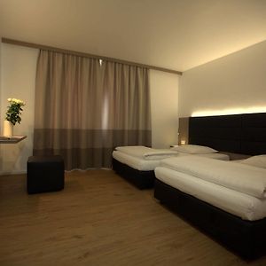 Zimmer mit Queensize-Bett